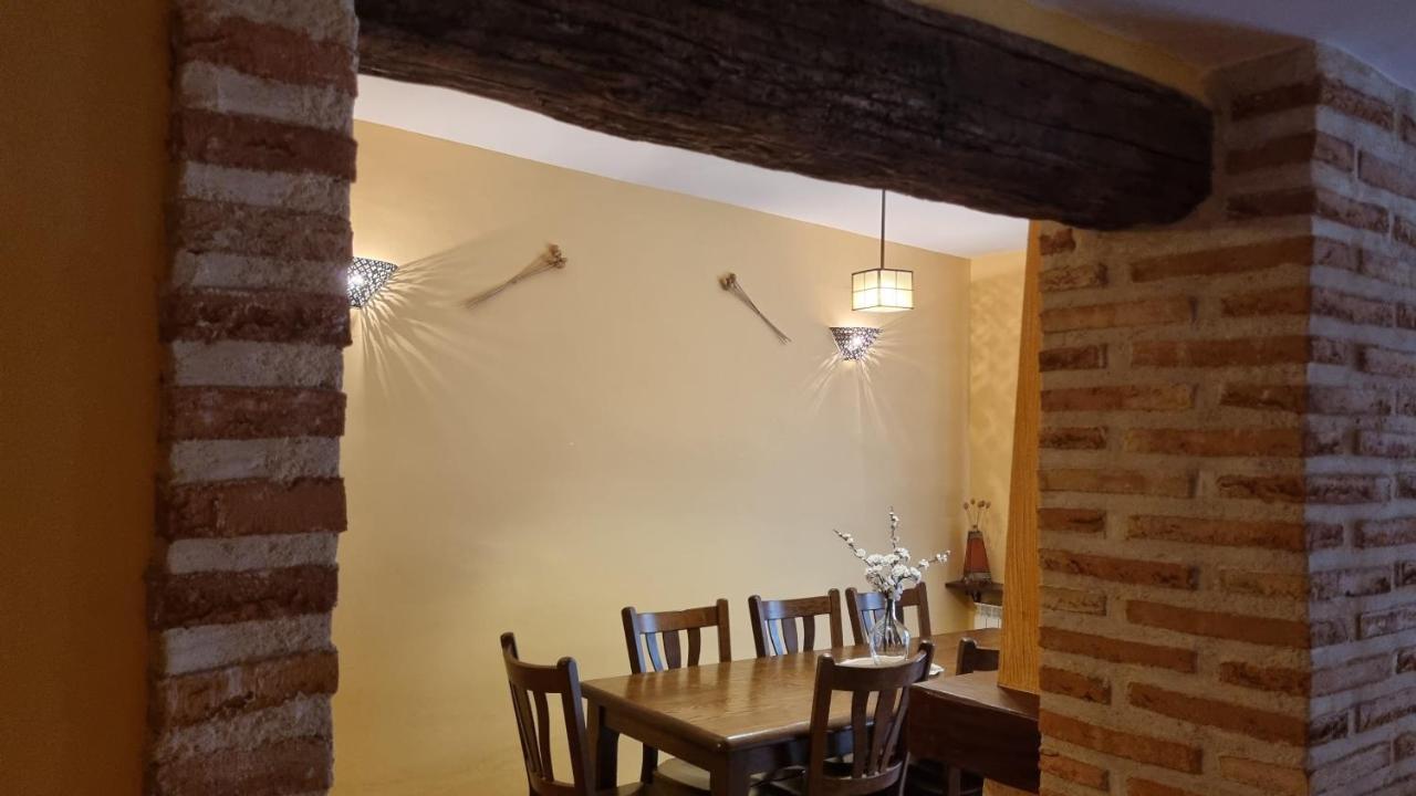 Casa Rural La Posada De Santa Teresa Pastrana Luaran gambar
