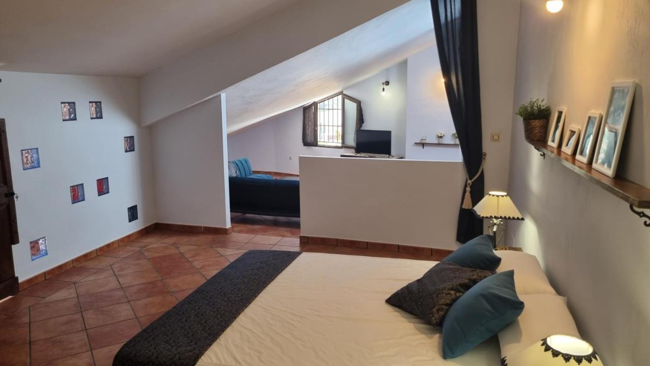 Casa Rural La Posada De Santa Teresa Pastrana Luaran gambar