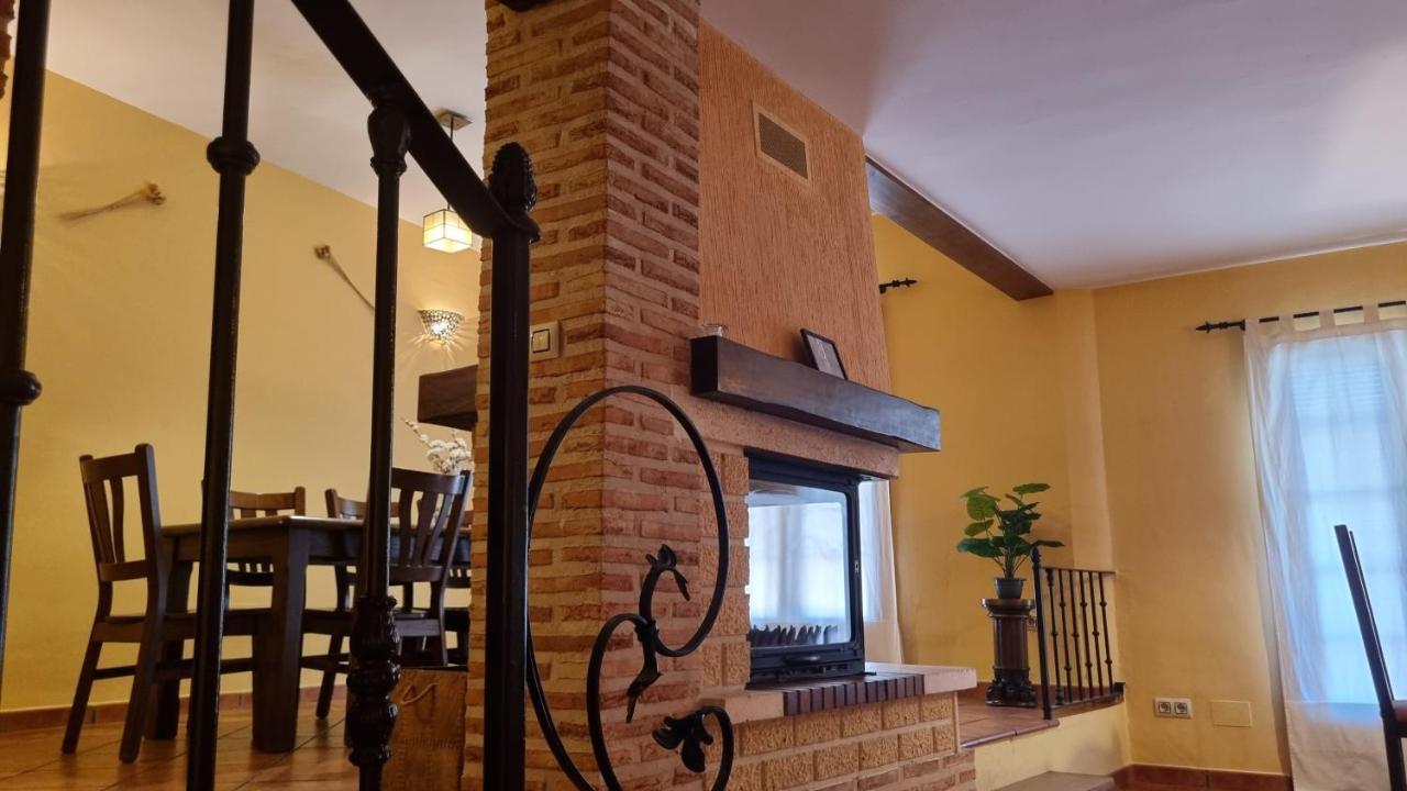 Casa Rural La Posada De Santa Teresa Pastrana Luaran gambar