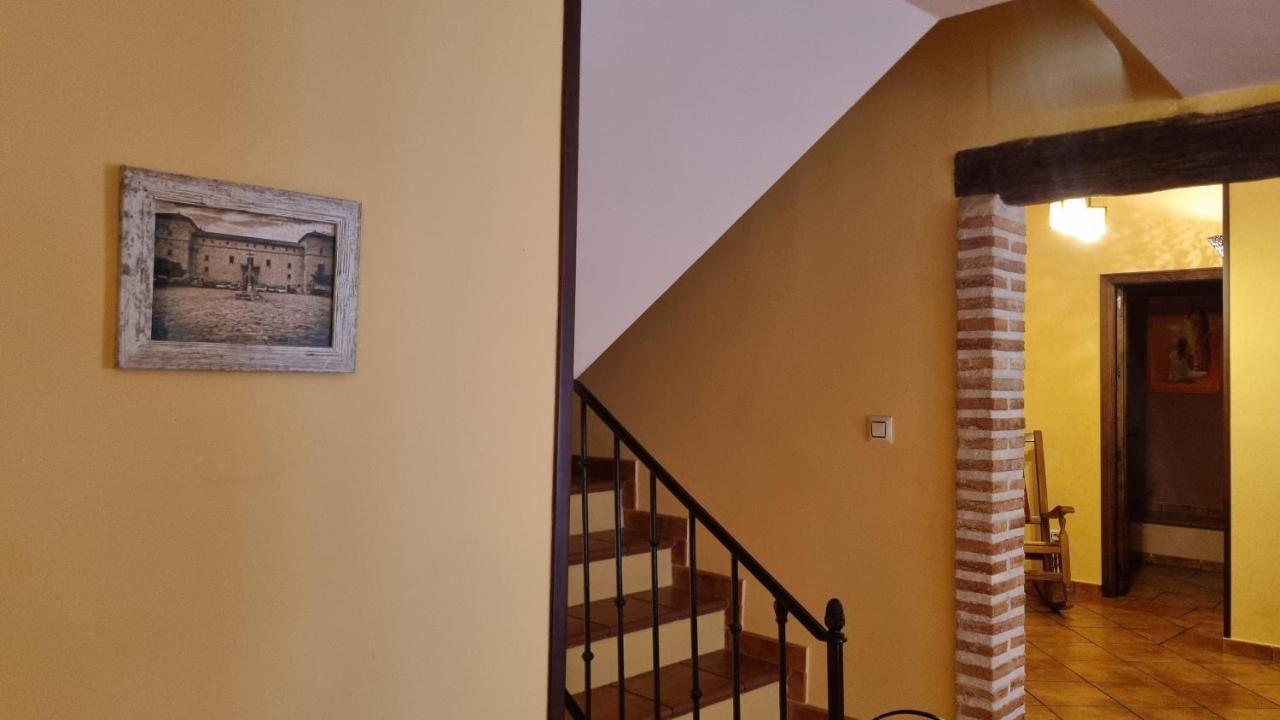Casa Rural La Posada De Santa Teresa Pastrana Luaran gambar